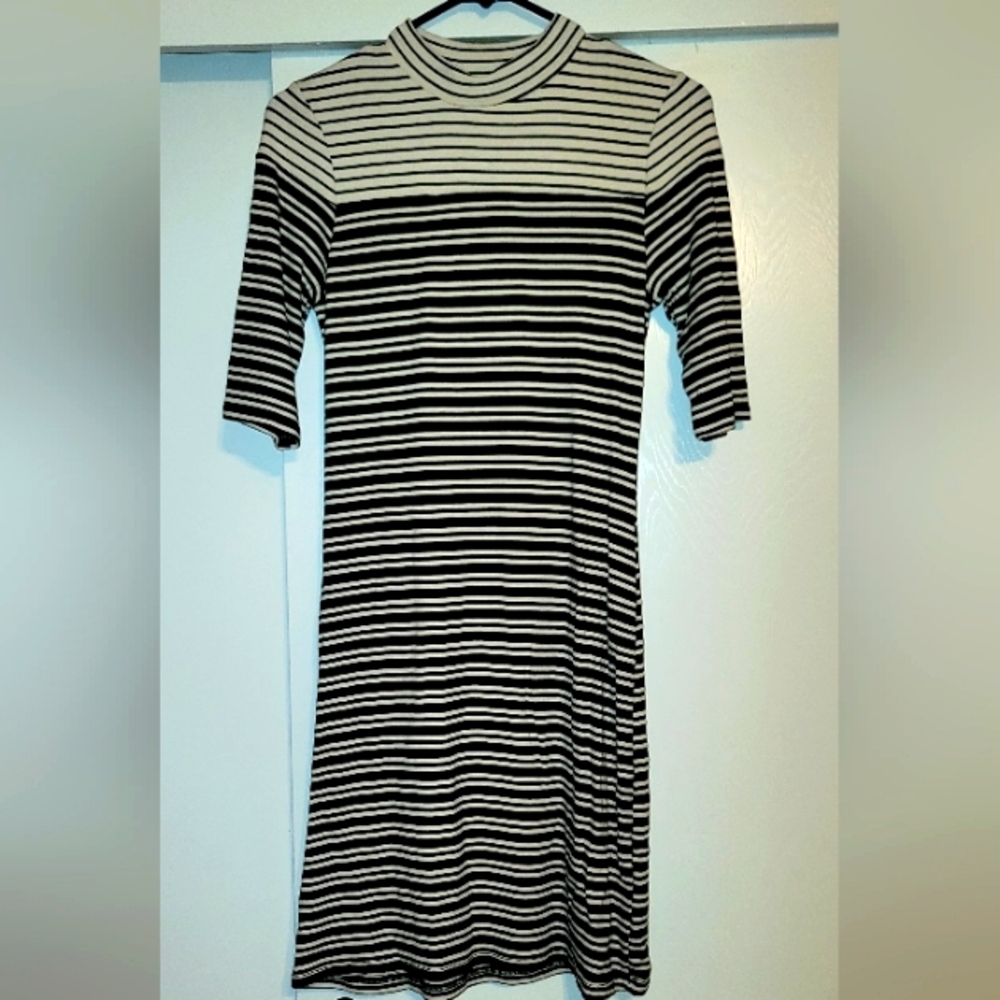 Striped Black and White Dress 3/4 Sleeve